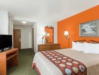 Super 8 By Wyndham Wine Country 2*