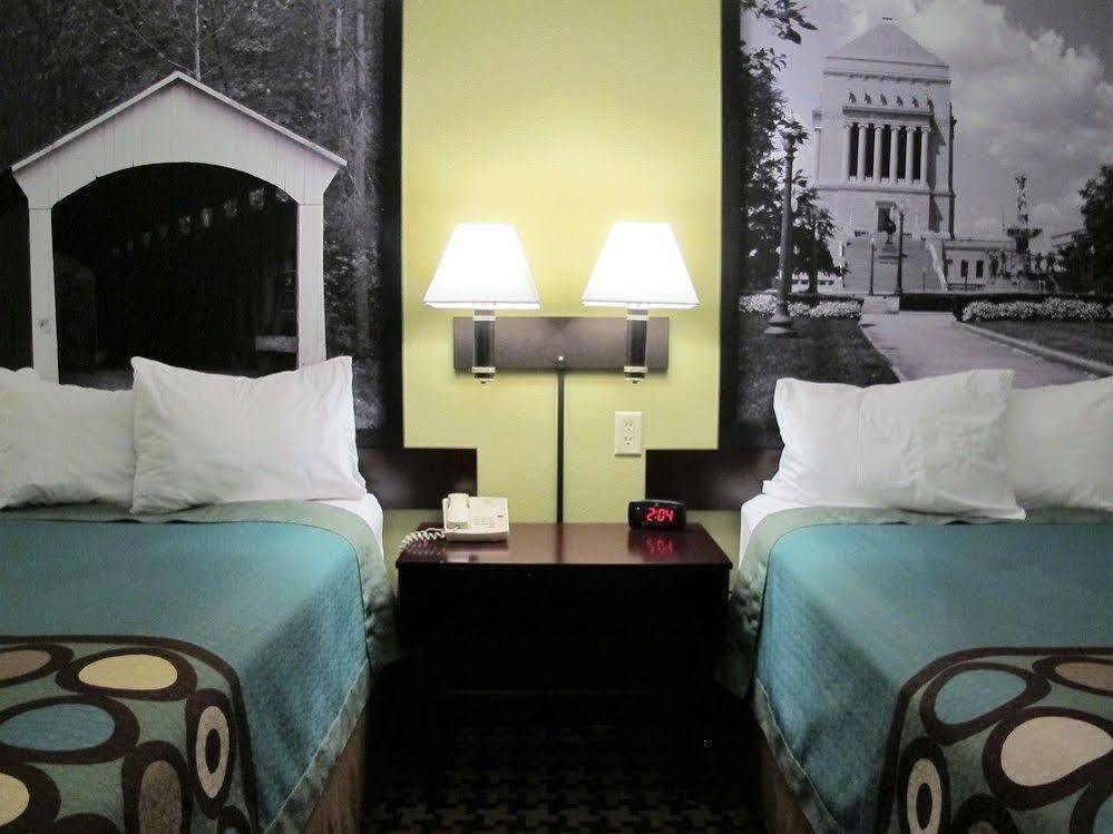 Super 8 By Wyndham Wine Country 2*
